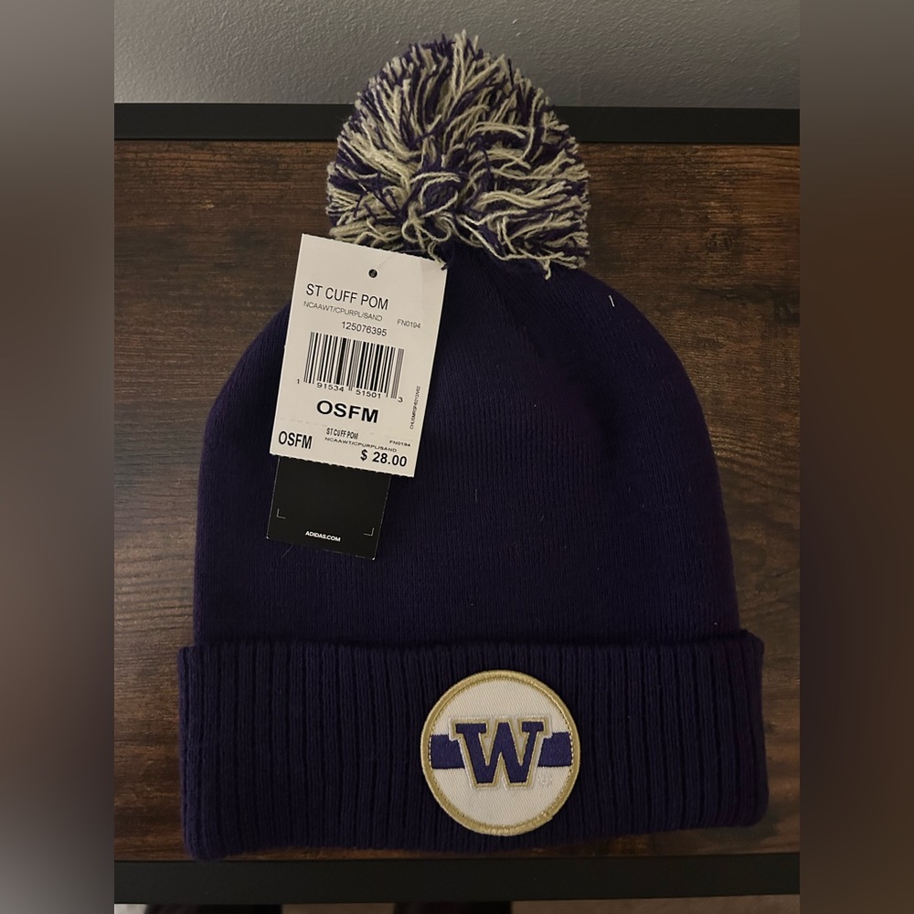 University of Washington adidas beanie/hat
